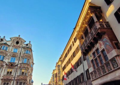 Goldenes Dachl mit Helblinghaus