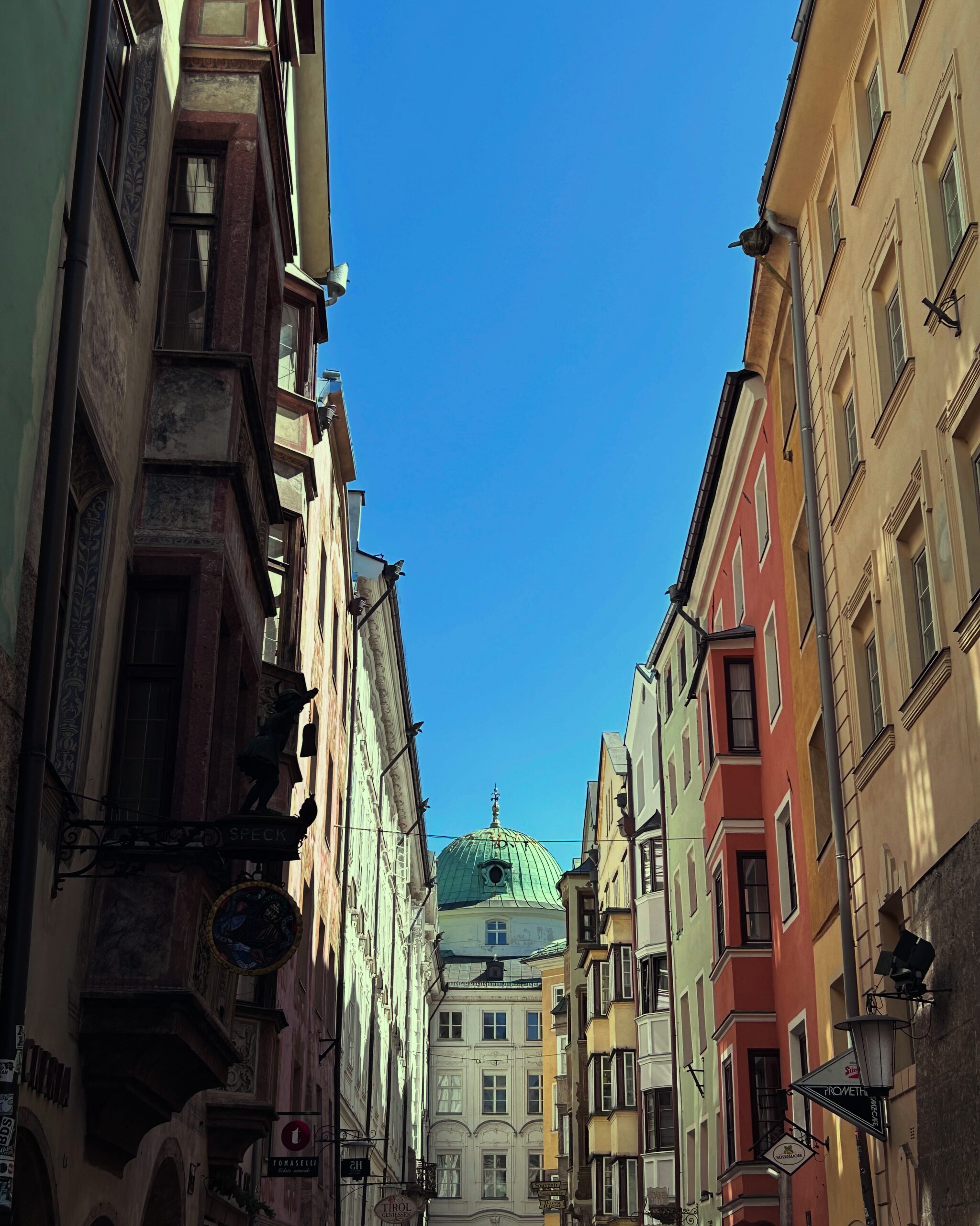 Hofgasse Innsbruck mit Deutschordenshaus