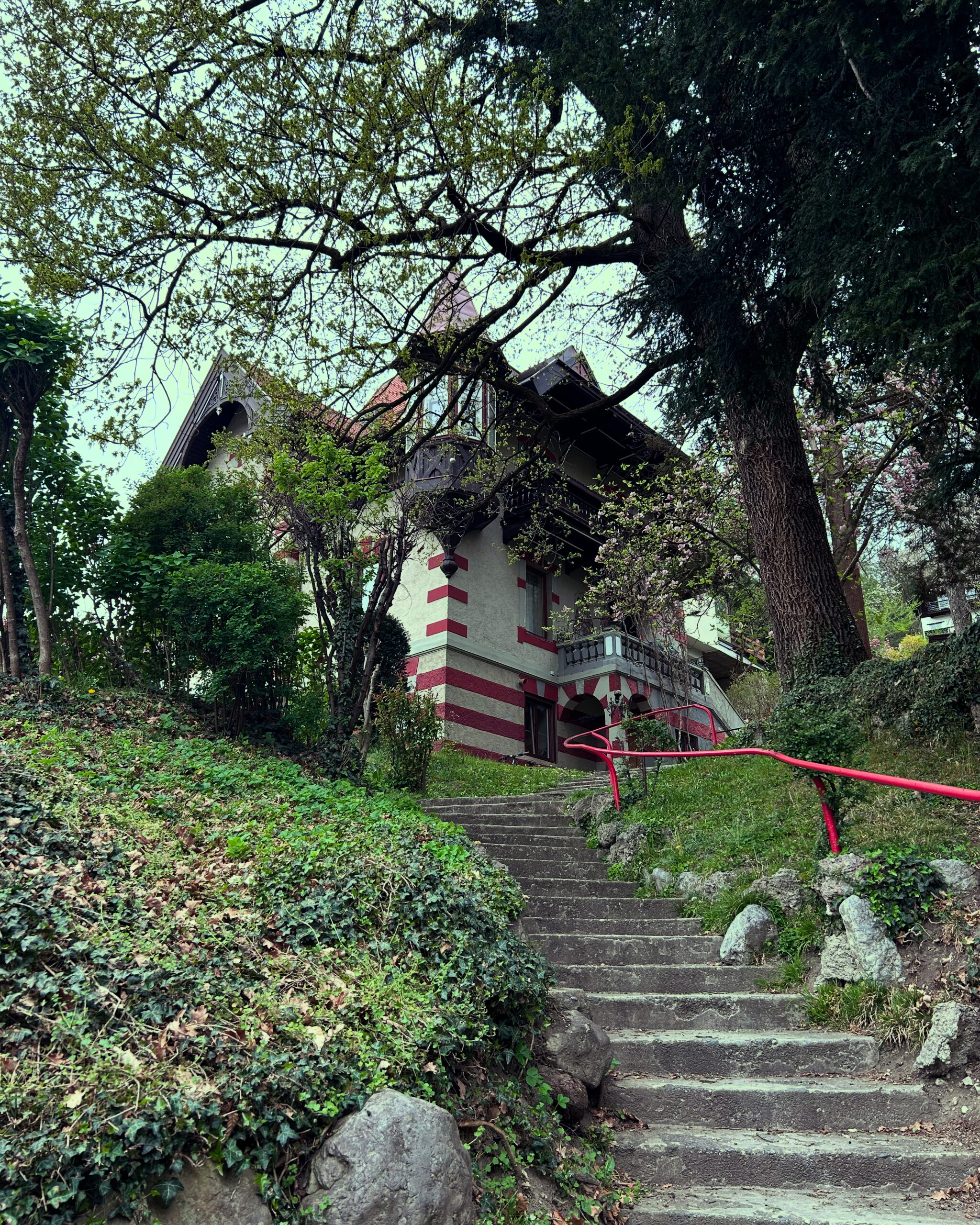 Haus mit Stiege Weiherburggasse