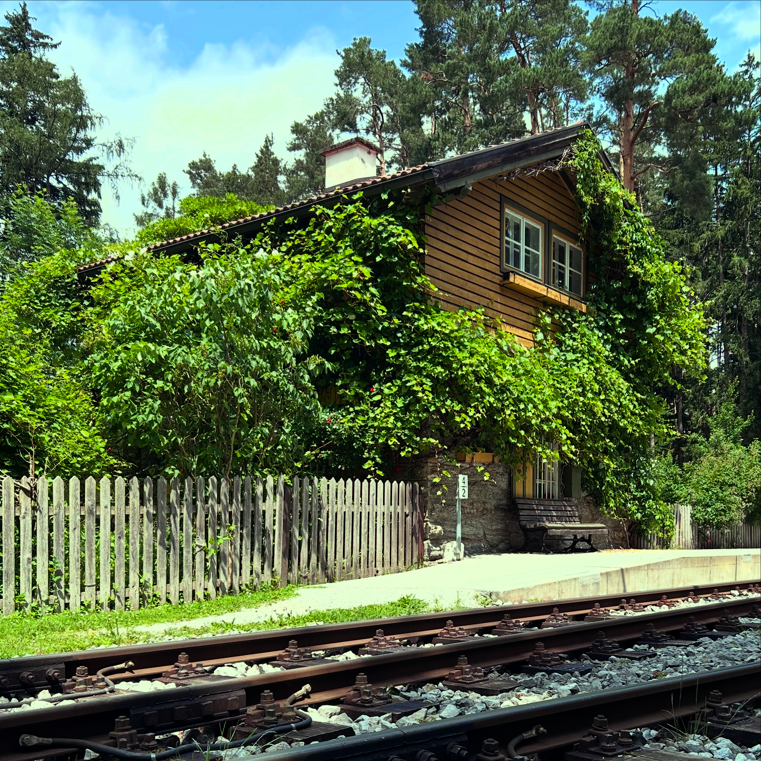 Bahnhof / Haltestelle Tantegert