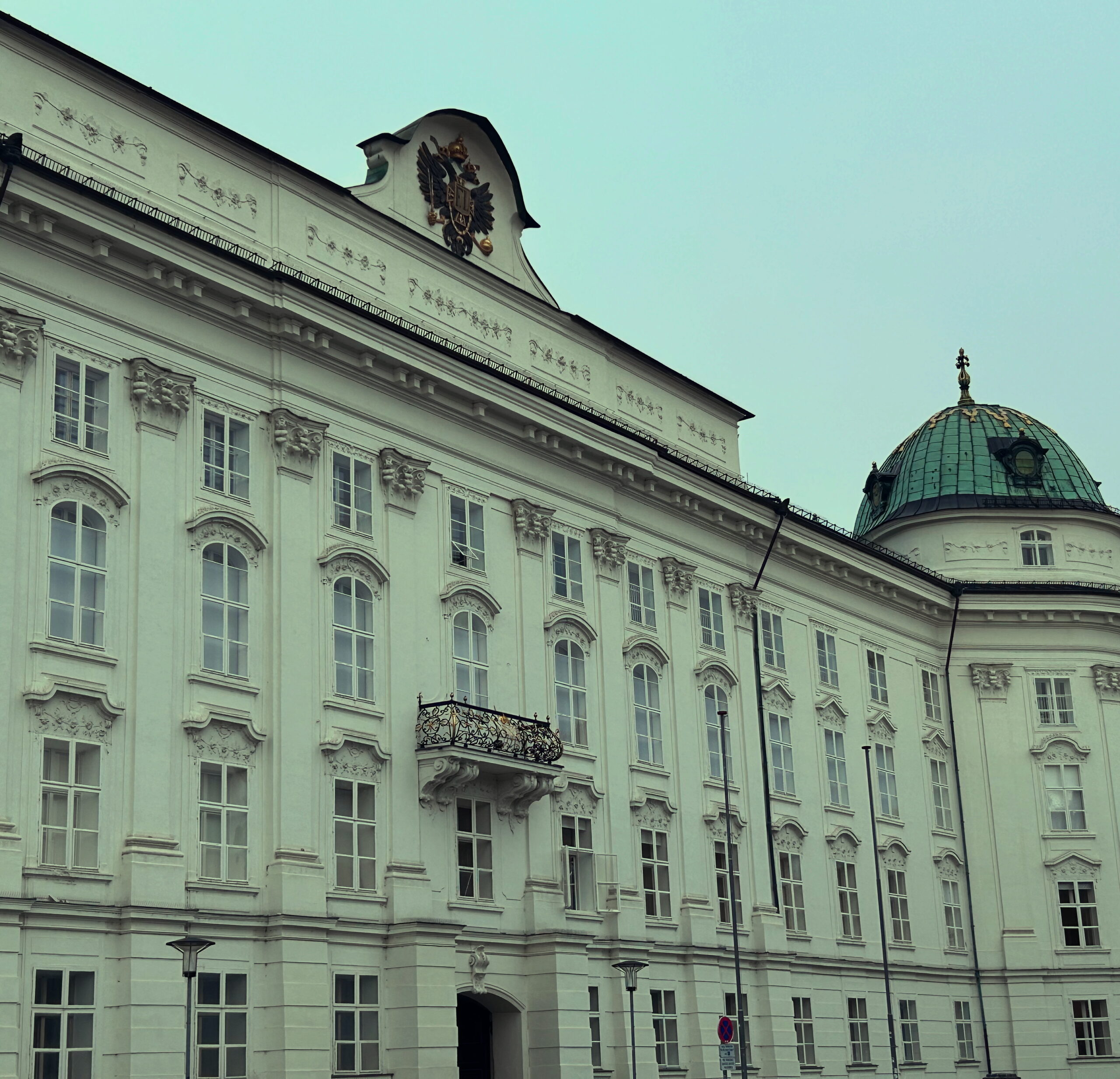 Hofburg in the fog Hofburg im Nebel