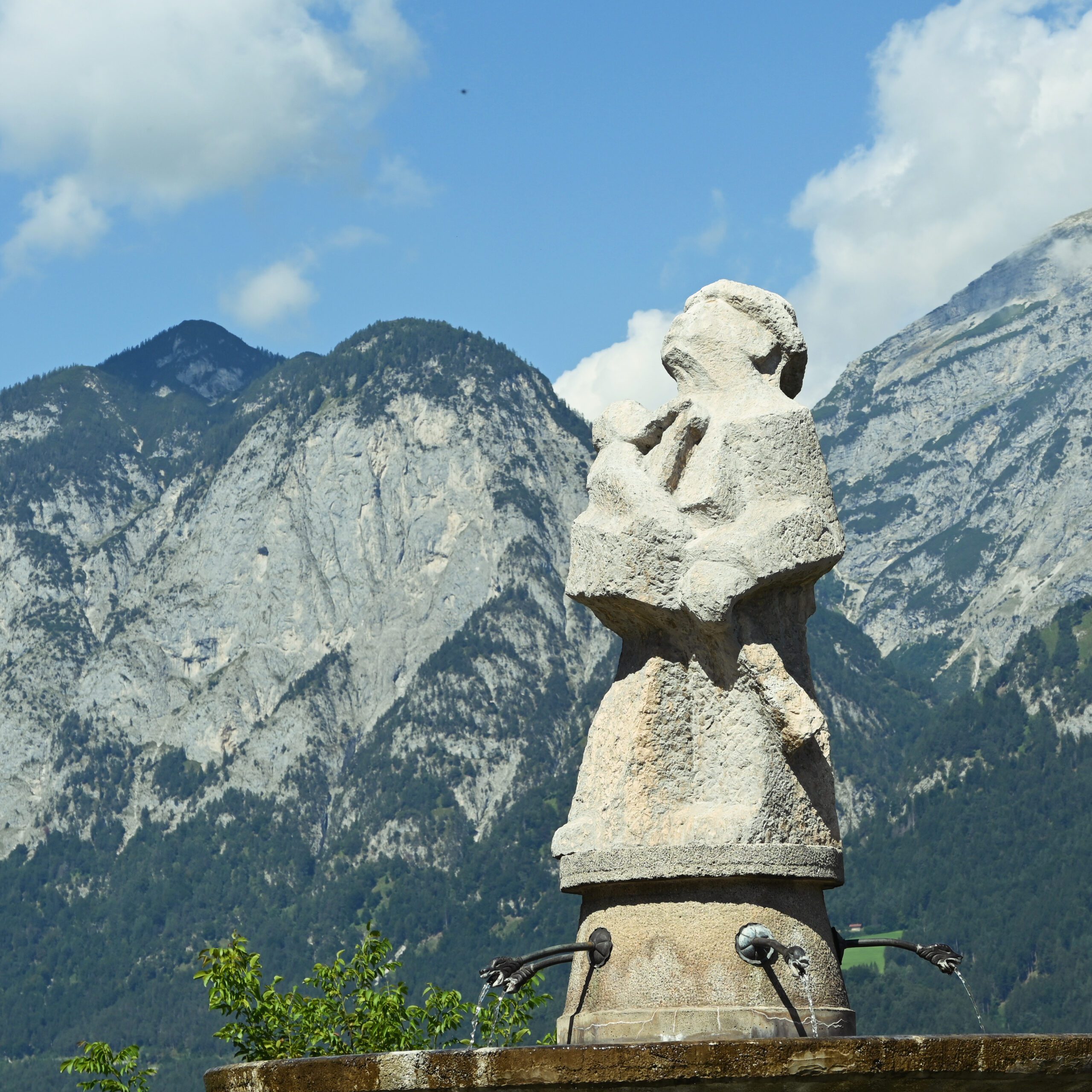 Brunnen Schloss Mentlberg Brunnen Schloss Mentlberg