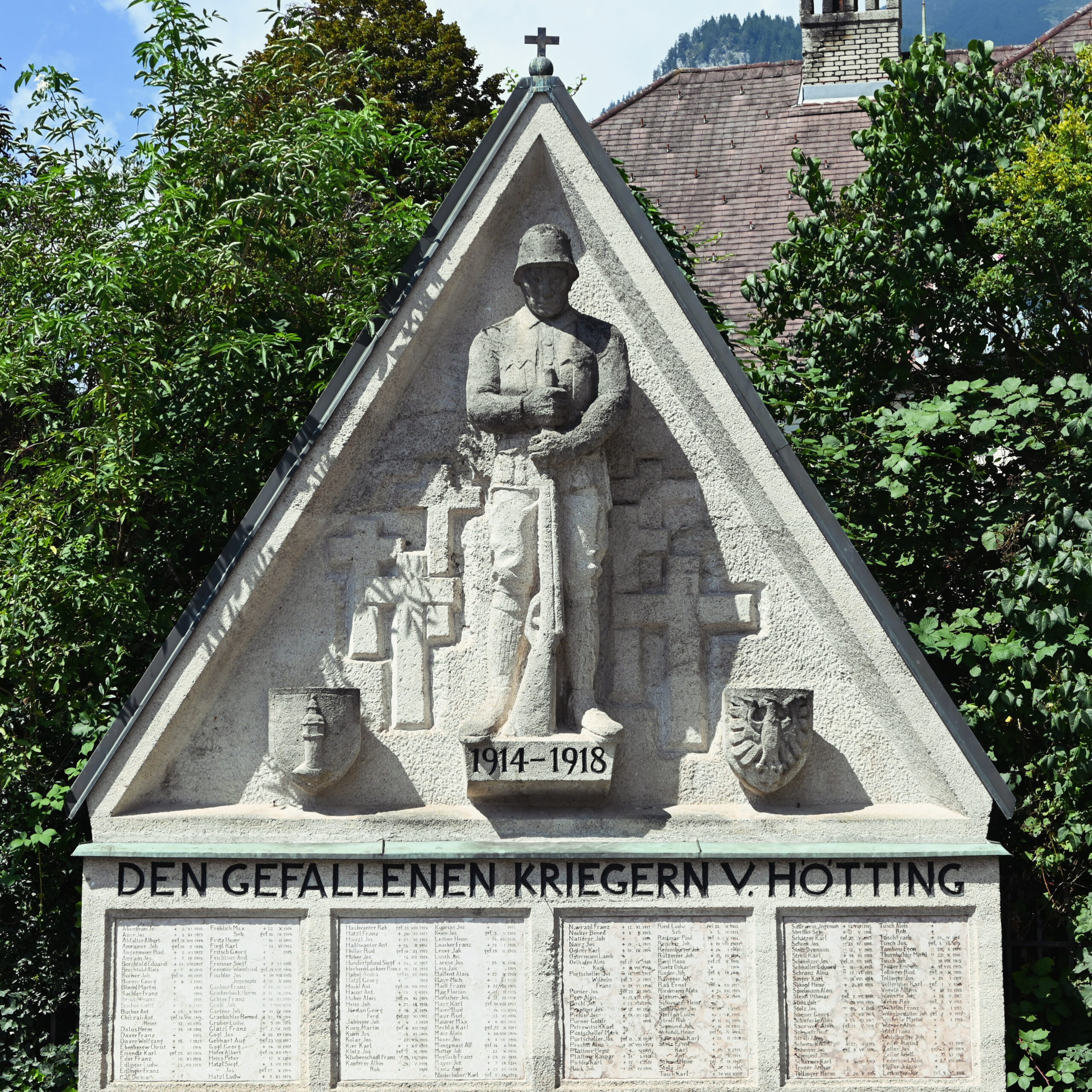 Kriegerdenkmal Pfarrkirche Hötting Kriegerdenkmal Pfarrkirche Hötting
