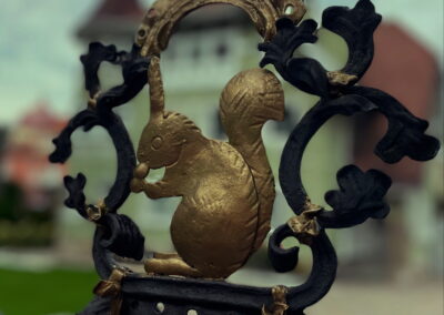 Eichhörnchen Wappen Villa Saggen