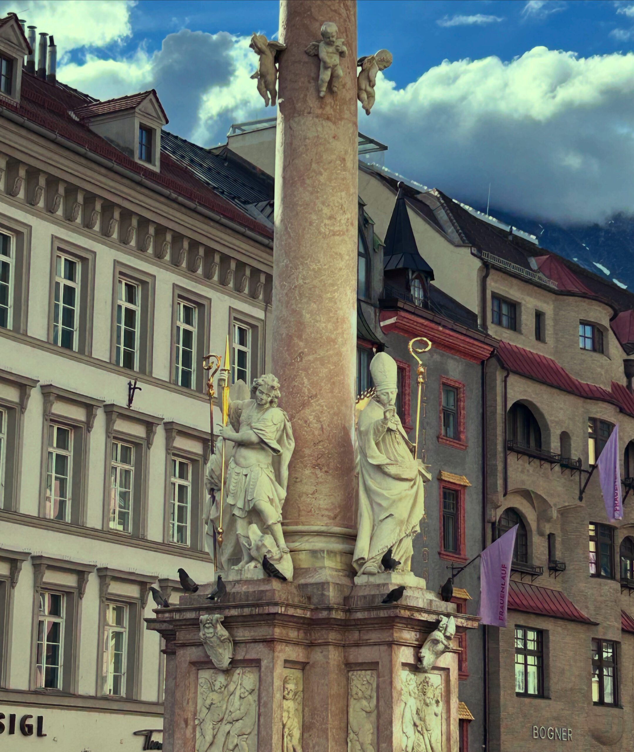 3C5CE7D3-1E2A-45A9-B4CD-C741B9AF13E2 Figuren Annasäule