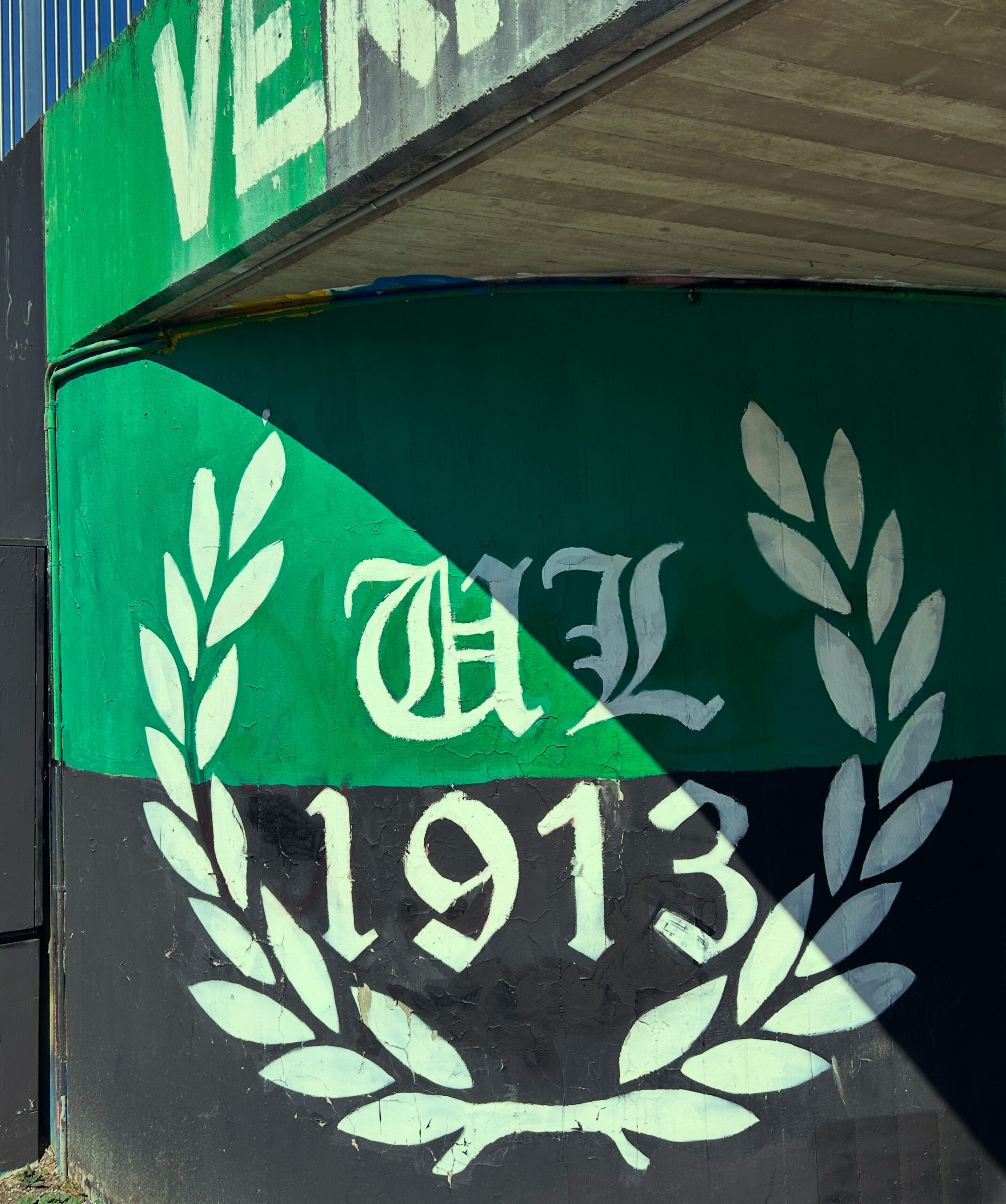 Verrückte Köpfe Graffiti Unterführung Tivoli Verrückte Köpfe Graffiti Unterführung Tivoli