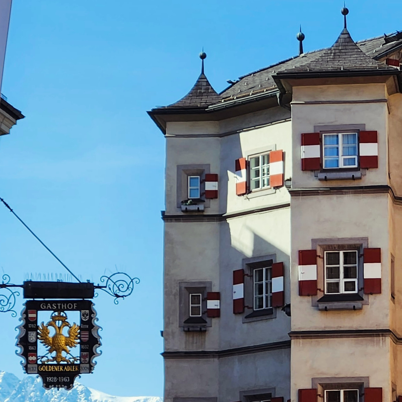 Ottoburg und Gasthof Goldener Adler Ottoburg und Gasthof Goldener Adler