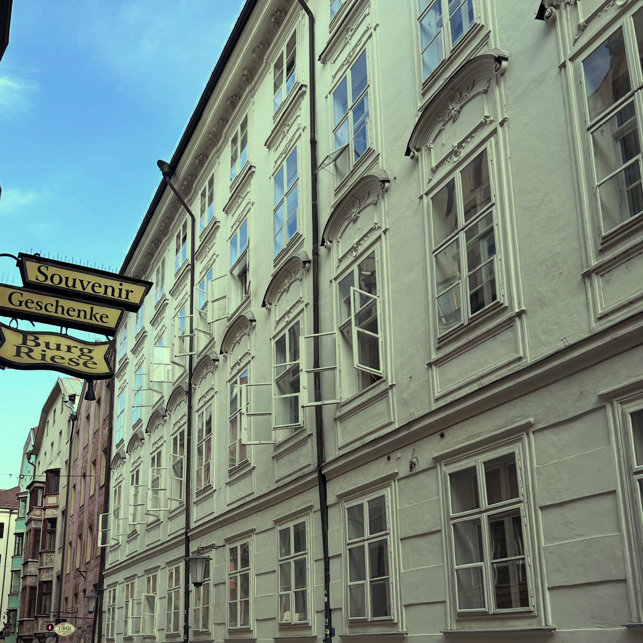 Domgasse mit Hofburg Domgasse mit Hofburg