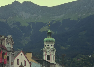 Turm Spitalskirche mit Nordkette