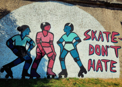 Skate Don´t Hate Graffiti Sillpark